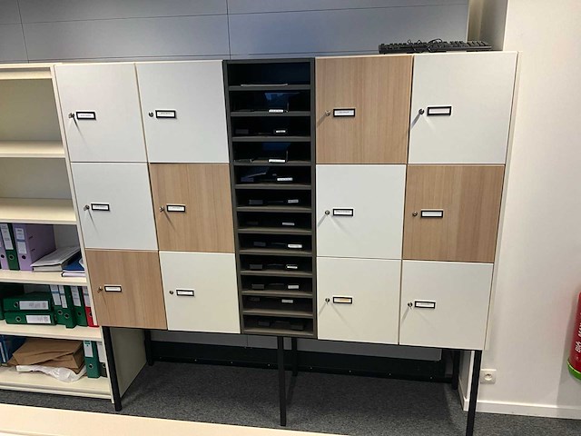 Lockerkast - afbeelding 2 van  4