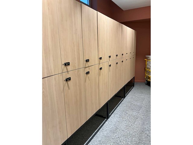 Lockerkasten (34 lockers) - afbeelding 12 van  13