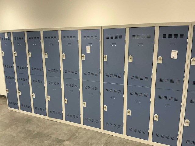 Lockerkasten (3x) - afbeelding 1 van  5
