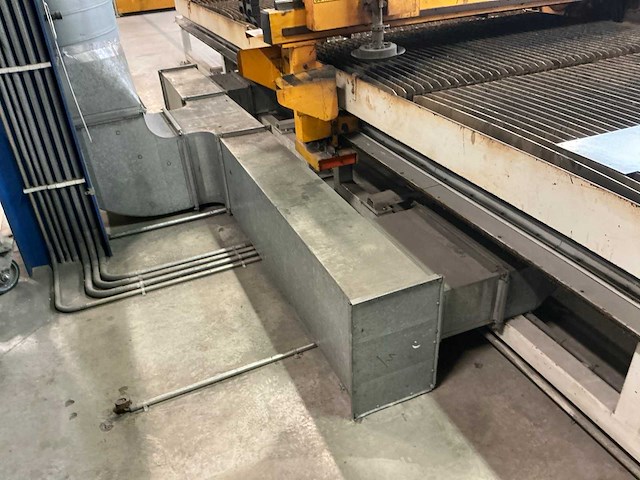 Lockformer vulcan 2900 plasmasnijmachine - afbeelding 10 van  19
