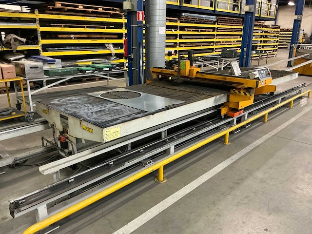 Lockformer vulcan 2900 plasmasnijmachine - afbeelding 1 van  19