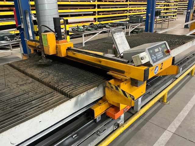 Lockformer vulcan 2900 plasmasnijmachine - afbeelding 14 van  19