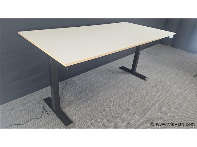 Loctek - et223 - zit-sta bureau (nieuw) - afbeelding 1 van  11