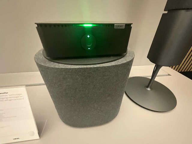 Loewe klang 5 subwoofer / klang 5 - afbeelding 9 van  9