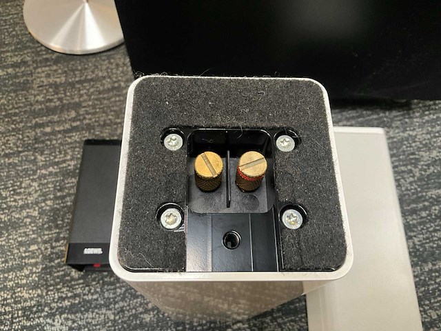 Loewe luidsprekerset (7x) - afbeelding 7 van  12