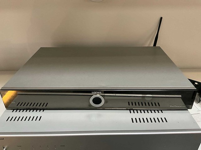 Loewe mediavision 3d bluray- & dvd speler - afbeelding 1 van  6