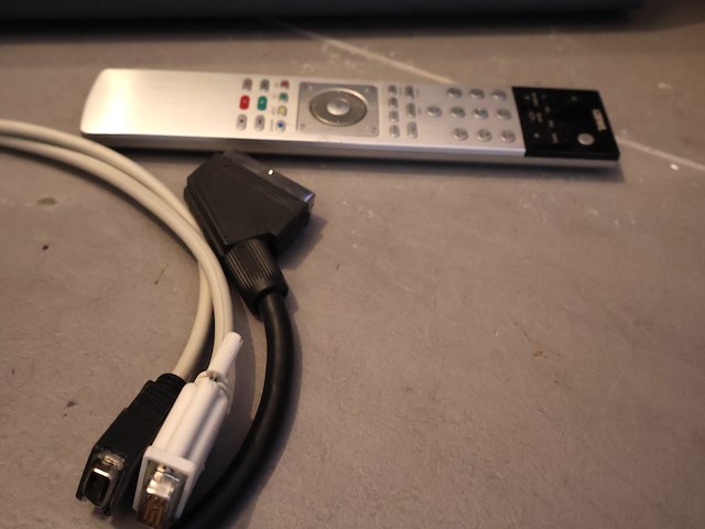 Loewe tv 40 inch - afbeelding 3 van  5