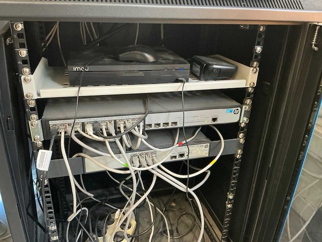 Logon patchkast - afbeelding 2 van  2