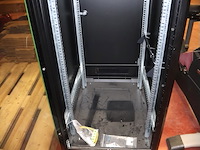 Logon serverkast - afbeelding 5 van  6