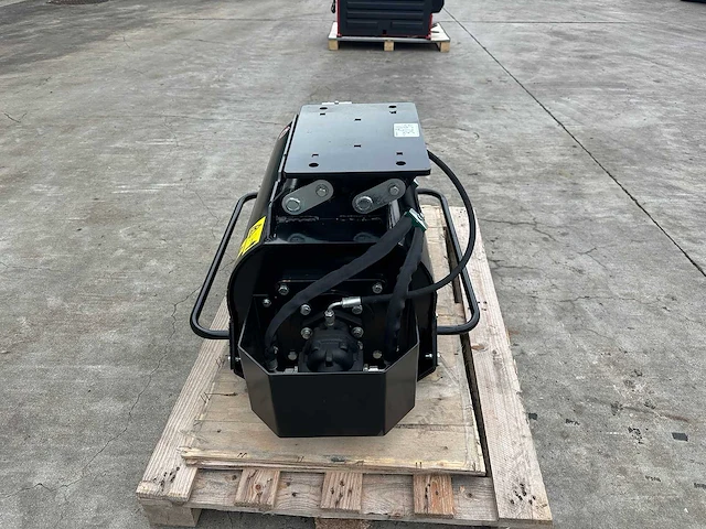 Lonati - 2025 - lnt-800 - klepelmaaier voor graafmachine - afbeelding 4 van  11