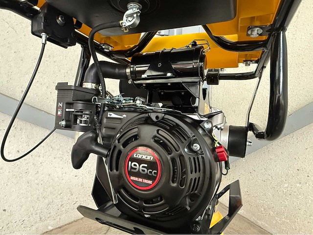 Loncin benzine trilstamper - afbeelding 1 van  14