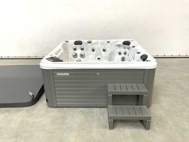 London with nordic insulation - jacuzzi 5 personen 230v - afbeelding 12 van  19
