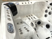 London with nordic insulation - jacuzzi 5 personen 230v - afbeelding 7 van  19