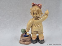 Looking around - afbeelding 2 van  3