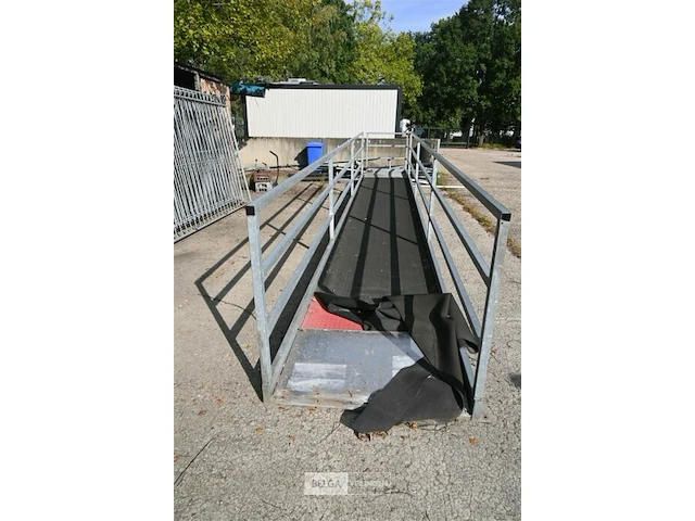 Loopbrug - afbeelding 4 van  6