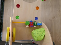 Loopwagen met speel elementen haba - afbeelding 4 van  4