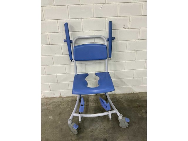 Lopital - tango - verrijdbare douchestoel toiletstoel - afbeelding 4 van  4