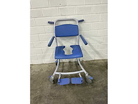 Lopital - tango - verrijdbare douchestoel toiletstoel - afbeelding 2 van  4