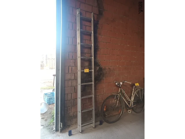 Lot 1 - aluminium ladder - afbeelding 1 van  3