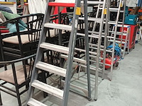 Lot 1 - aluminium trapladder altrex - afbeelding 2 van  3