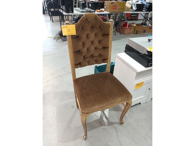 Lot 1 - antieke stoel - afbeelding 1 van  3