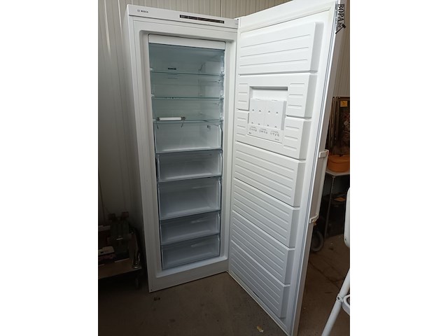 Lot 1 - bosch diepvries - afbeelding 2 van  4