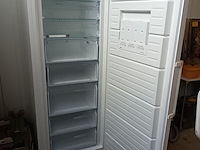 Lot 1 - bosch diepvries - afbeelding 2 van  4