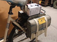 Lot 1 - damesfiets venturelli en fietspomp - afbeelding 3 van  6