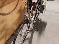 Lot 1 - damesfiets venturelli en fietspomp - afbeelding 4 van  6