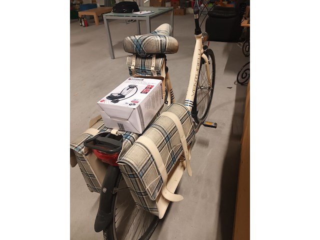 Lot 1 - damesfiets venturelli en fietspomp - afbeelding 6 van  6