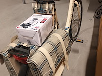 Lot 1 - damesfiets venturelli en fietspomp - afbeelding 6 van  6