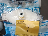 Lot 1 - handzeep, koplamp, bril en fp2 maskers - afbeelding 4 van  4