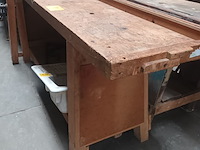 Lot 1 - houten werkbank - afbeelding 2 van  3