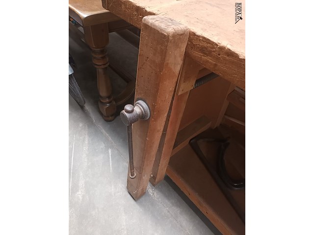 Lot 1 - houten werkbank - afbeelding 3 van  3