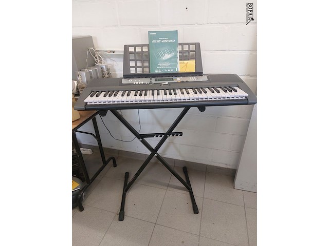 Lot 1 - keyboard yamaha - afbeelding 1 van  7