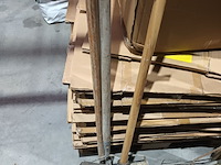 Lot 1 - mestvork en harken. 4 stuks