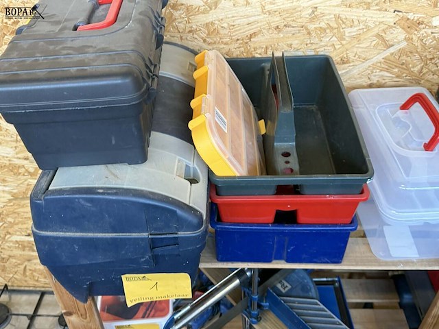 Lot 1 - opbergkisten voor werkmateriaal - afbeelding 2 van  2