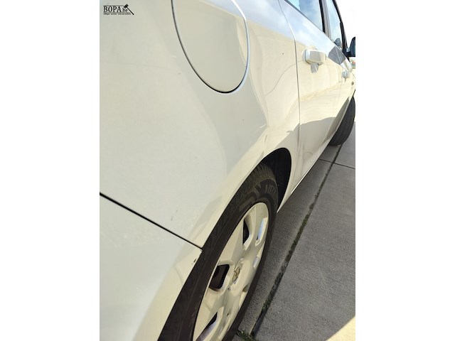 Lot 1 - opel astra (2014-chass.w0lpc6ew1eg010023) - afbeelding 17 van  33