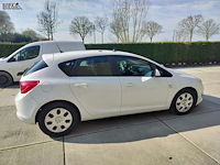 Lot 1 - opel astra (2014-chass.w0lpc6ew1eg010023) - afbeelding 28 van  33