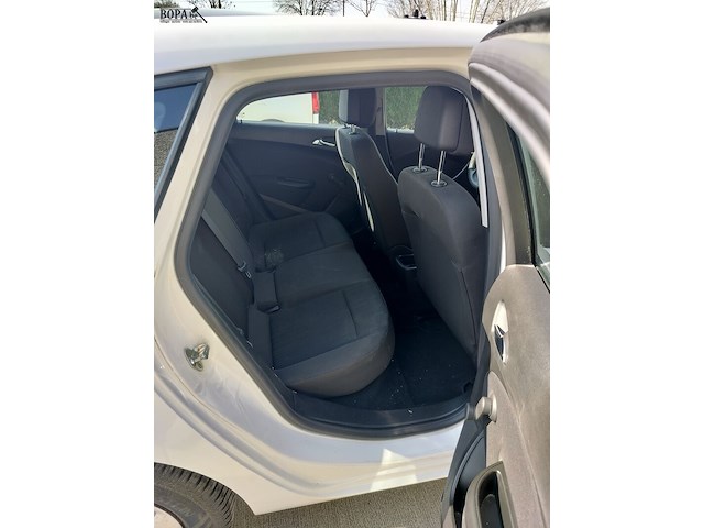 Lot 1 - opel astra (2014-chass.w0lpc6ew1eg010023) - afbeelding 30 van  33