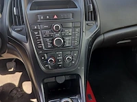 Lot 1 - opel astra (2014-chass.w0lpc6ew7eg009894) - afbeelding 4 van  30