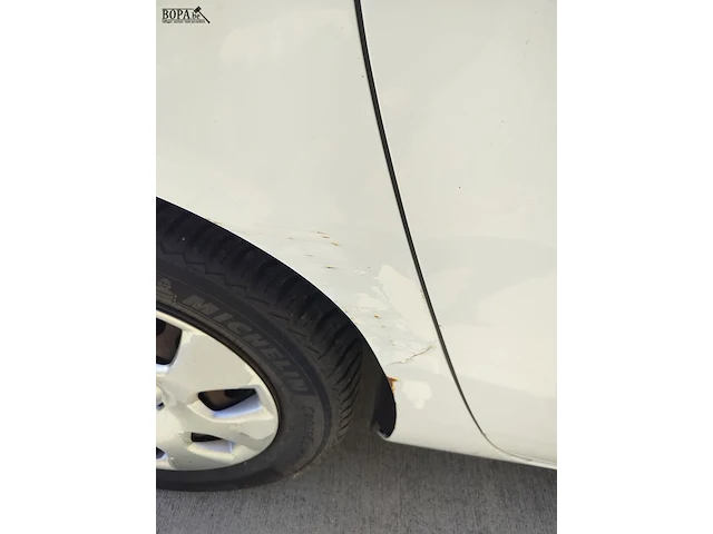 Lot 1 - opel astra (2014-chass.w0lpc6ew7eg009894) - afbeelding 15 van  30