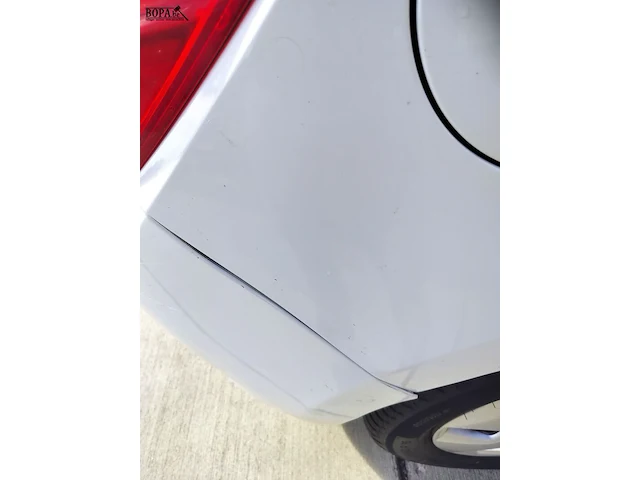 Lot 1 - opel astra (2014-chass.w0lpc6ew7eg009894) - afbeelding 16 van  30