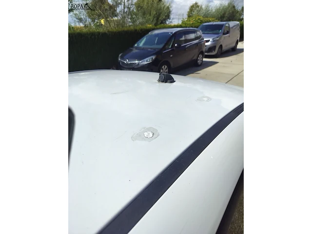 Lot 1 - opel astra (2014-chass.w0lpc6ew7eg009894) - afbeelding 17 van  30