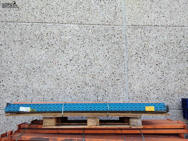 Lot 1 - palletstelling met 2 staanders - afbeelding 1 van  2