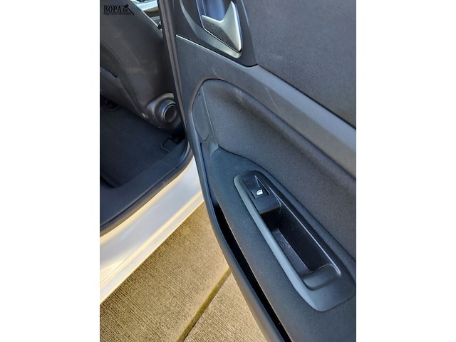 Lot 1 - peugeot 308 (2019-chass.vf3lcyhzrks061929) - afbeelding 17 van  18