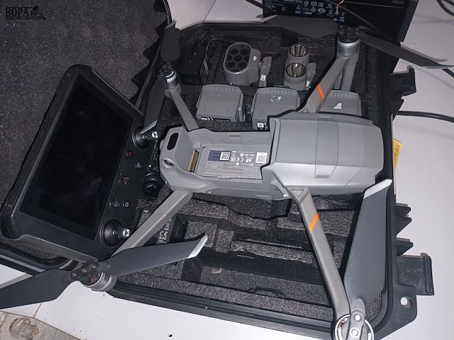 Lot 1 - professionele drone - afbeelding 4 van  9