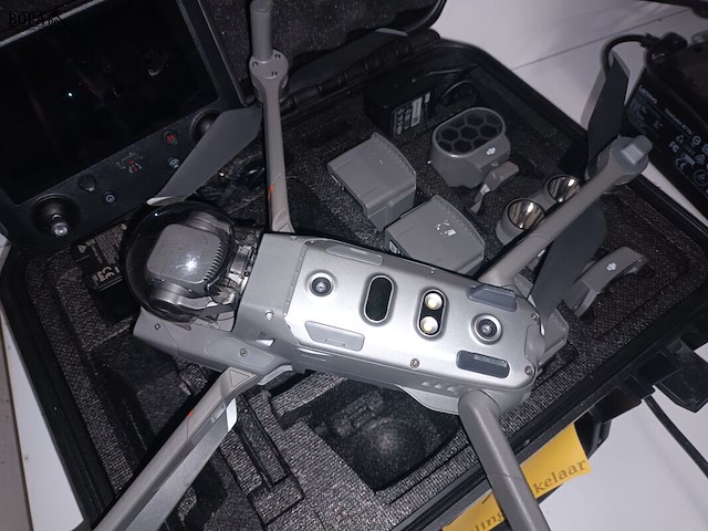 Lot 1 - professionele drone - afbeelding 7 van  9