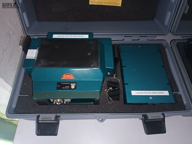 Lot 1 - securmark graveermachine - afbeelding 2 van  8