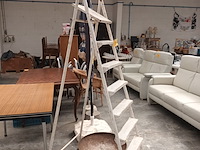 Lot 1 - trapladder - afbeelding 2 van  3